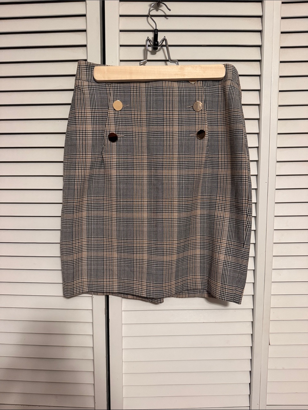H&M Plaid Mini Skirt with Gold Buttons - Gray and Tan